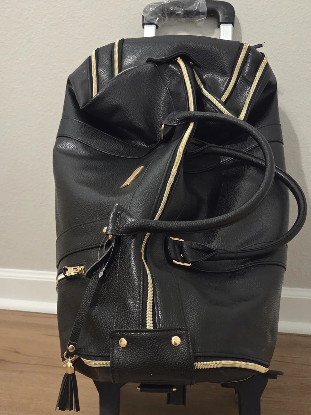 Luhxe Travel Garment Bag with Detachable Wheels